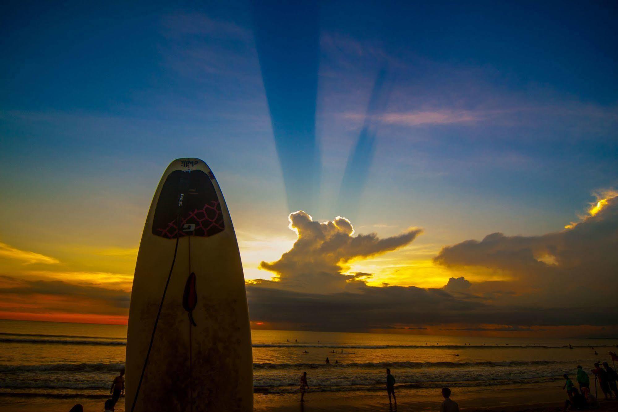 Puri Wisata Balinese Style Hotel Seminyak Eksteriør bilde